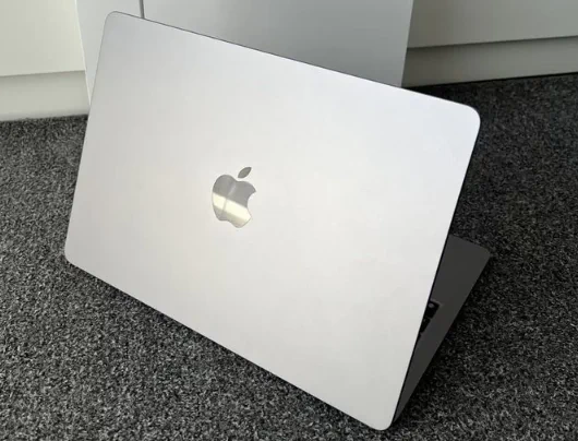 MacBook